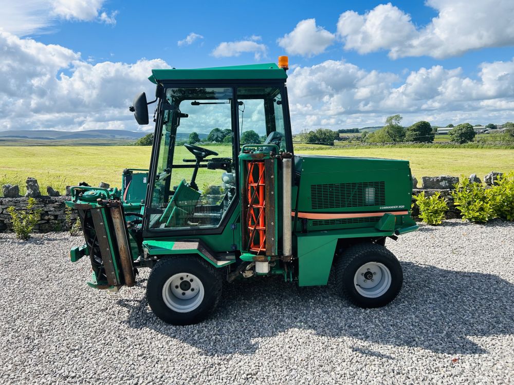 RANSOMES  COMMANDER 3520