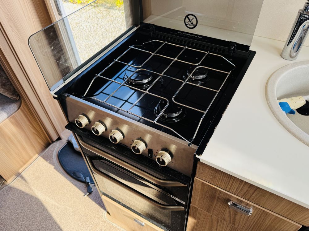Swift  Charisma 640 