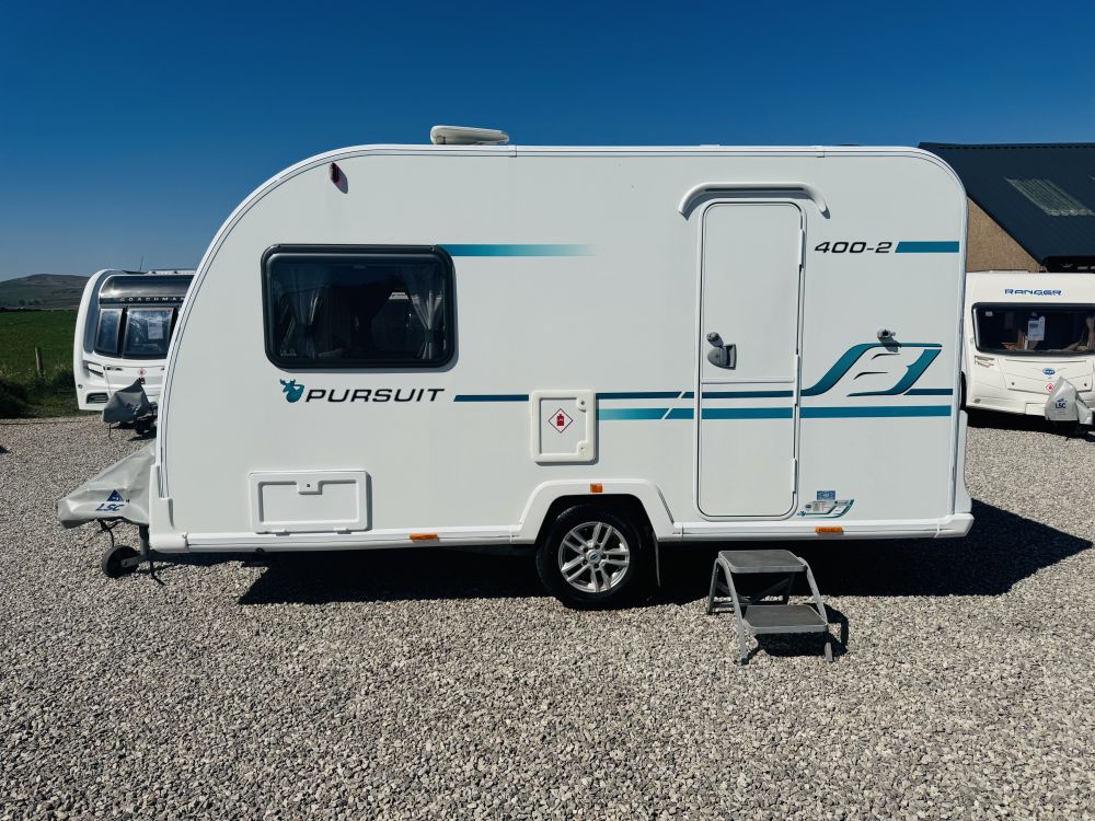 Bailey  Pursuit 400-2