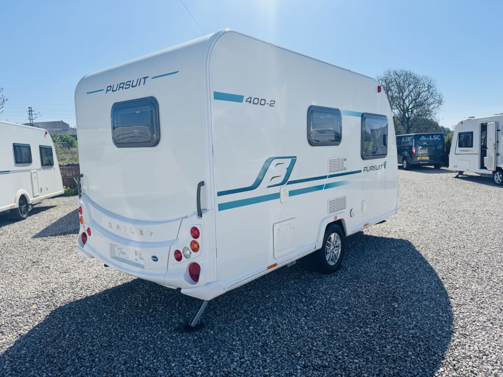 Bailey  Pursuit 400-2