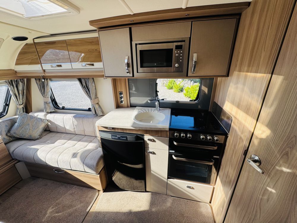 Swift  Challenger SE 480 