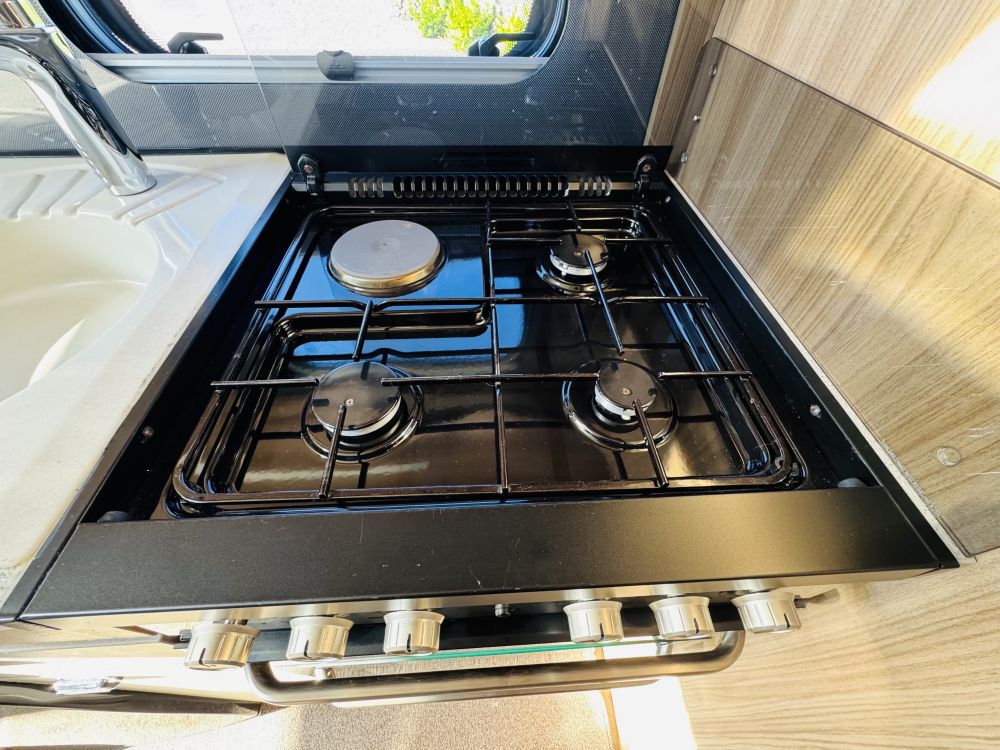 Swift  Challenger SE 480 