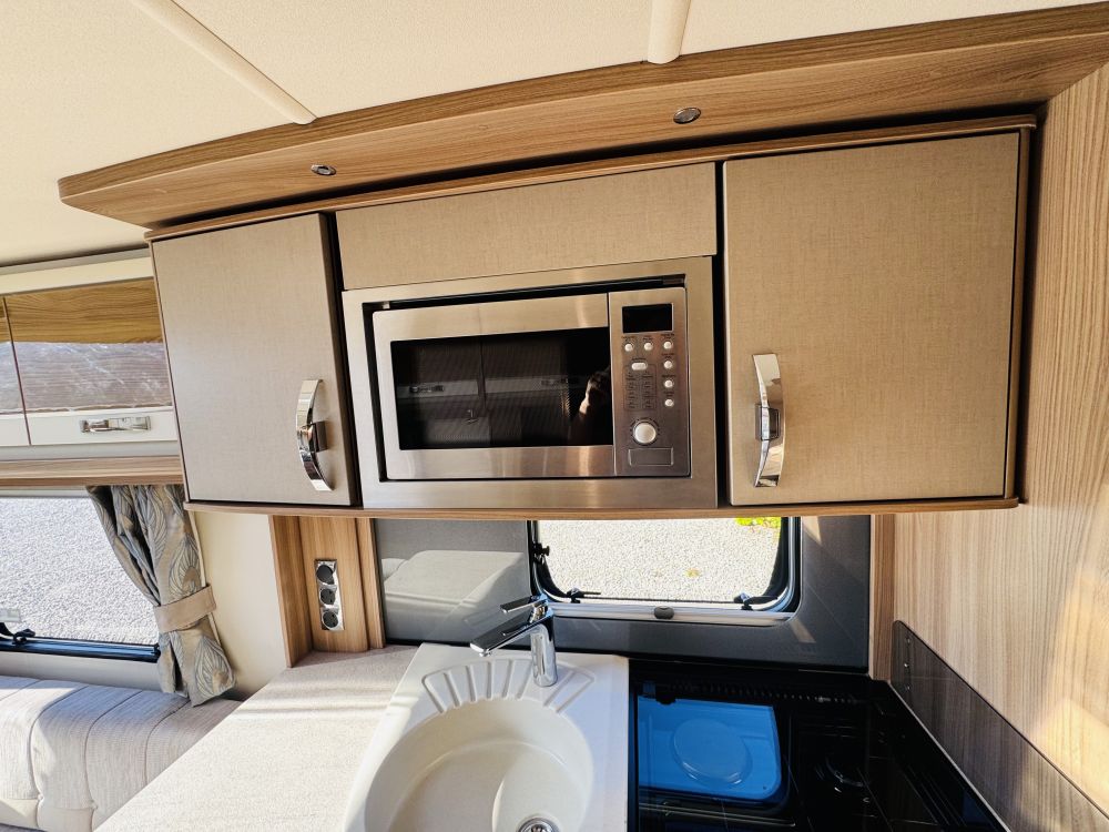 Swift  Challenger SE 480 