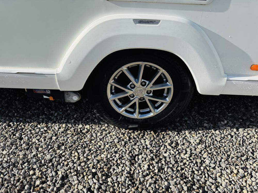 Swift Eccles  530al ✔️