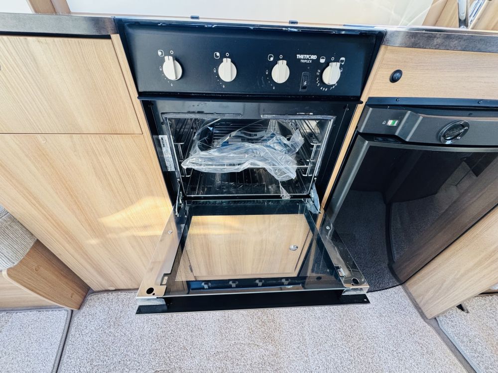 Bailey Pursuit  560/5 