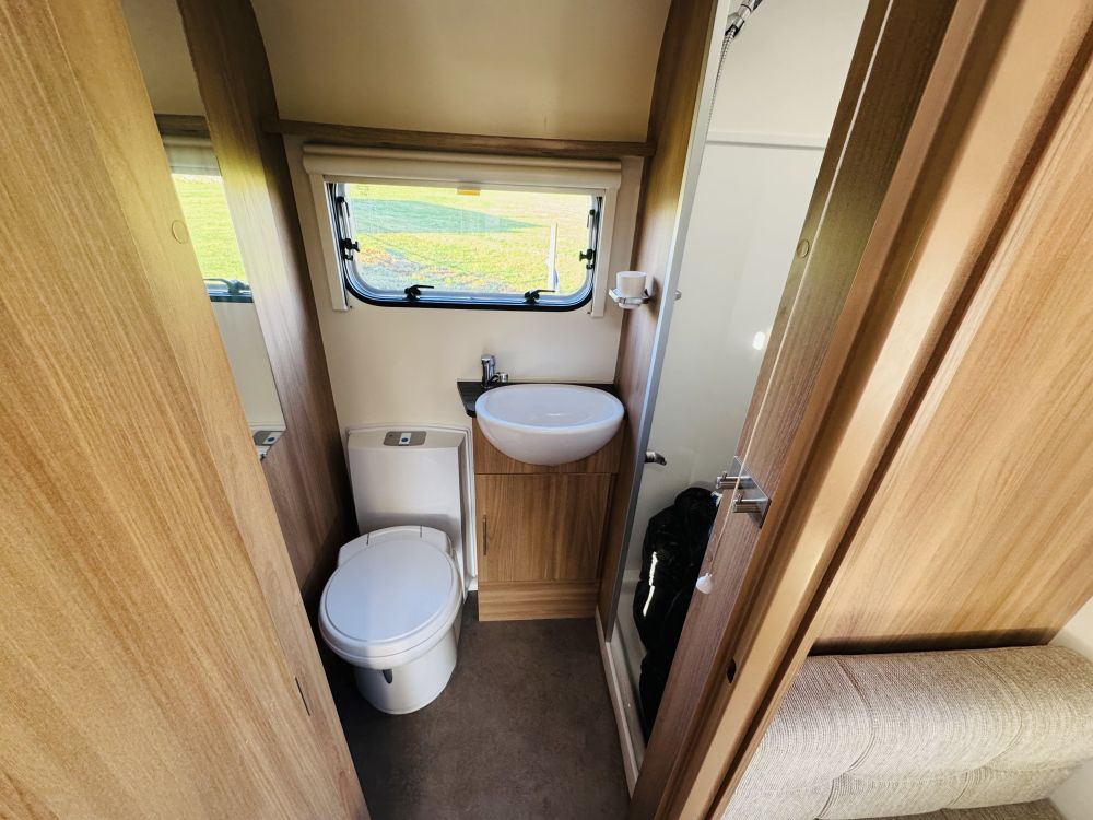 Bailey Pursuit  560/5 