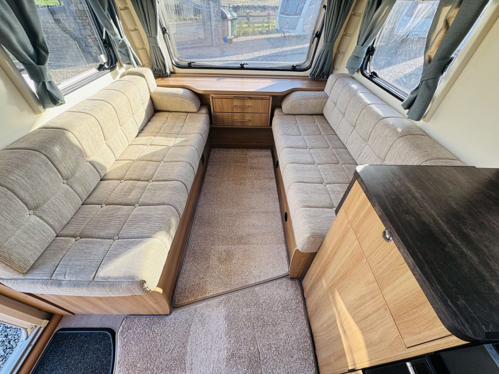 Bailey Pursuit  560/5 