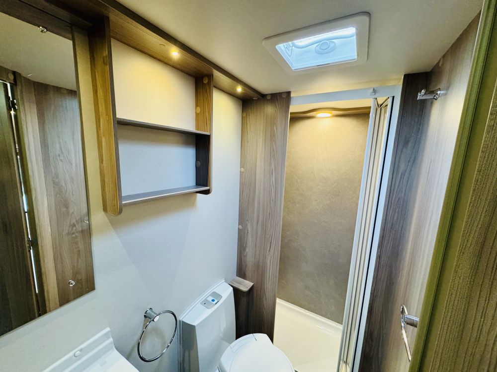 Swift Sprite Grande Quattro  FB 8 ft Wide 