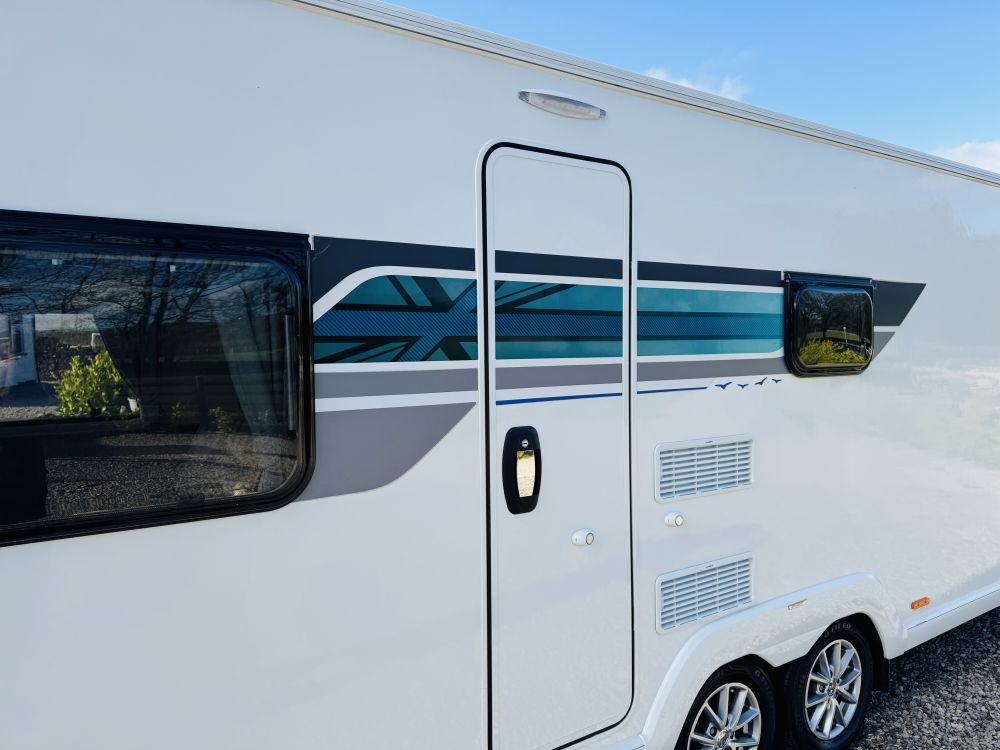 Swift Sprite Grande Quattro  FB 8 ft Wide 