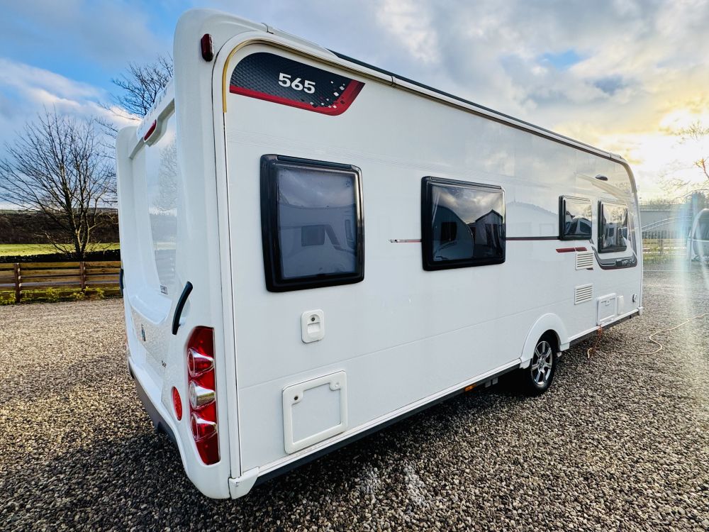 Coachman vip 565  Fixed single beds 
