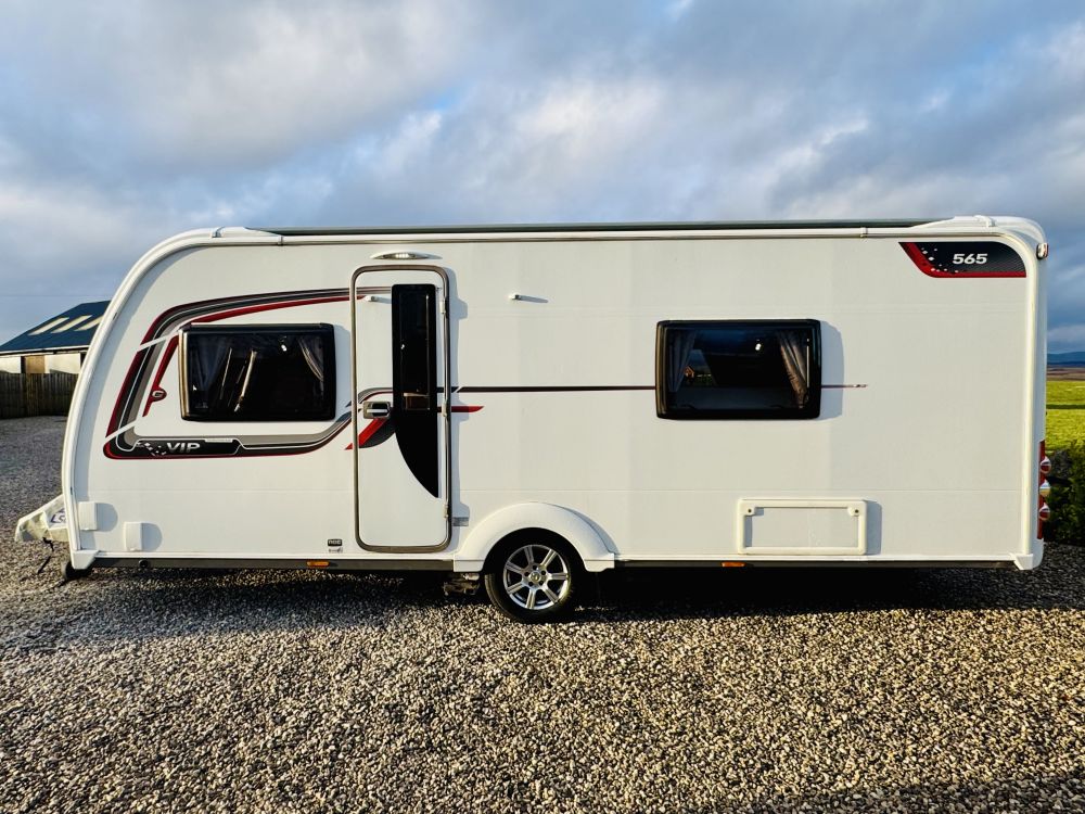 Coachman vip 565  Fixed single beds 