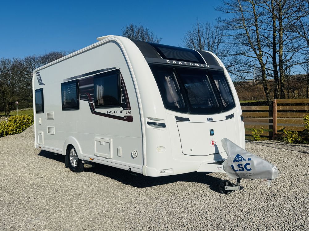 Coachman  Pastiche 470 