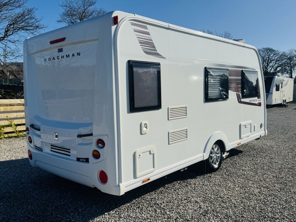 Coachman  Pastiche 470 
