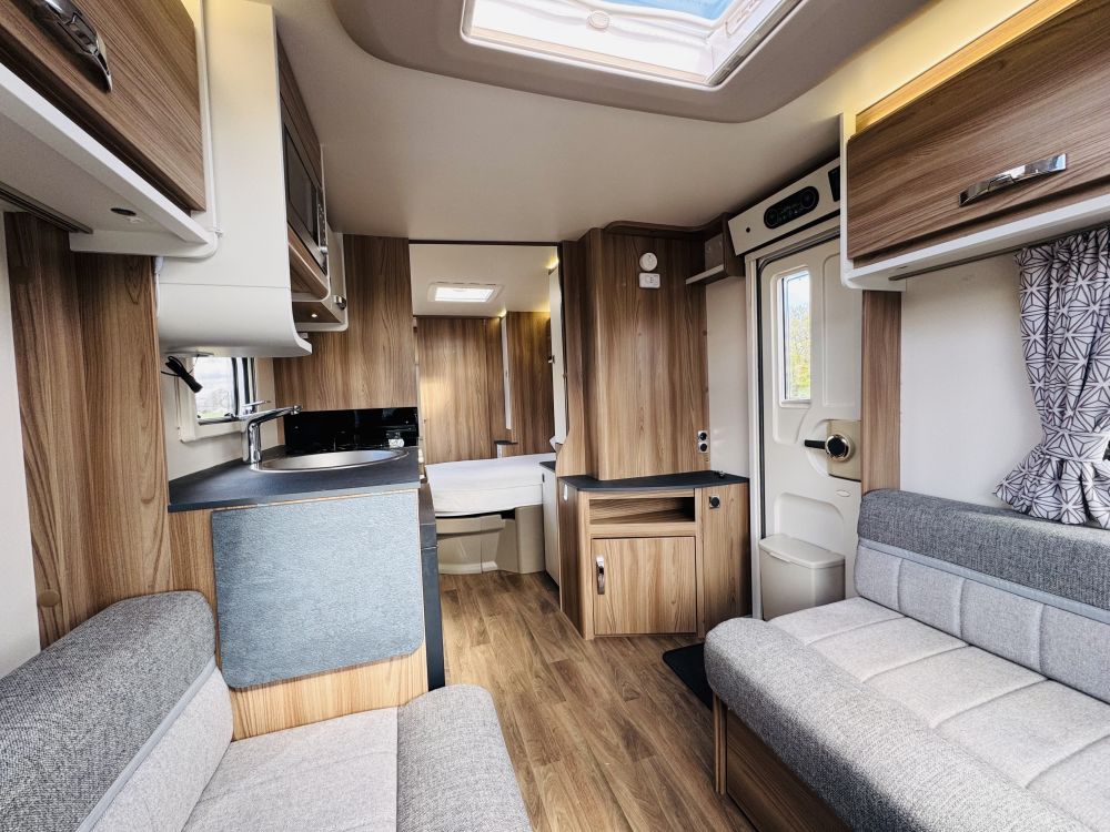 Swift  Astbury 4 SB