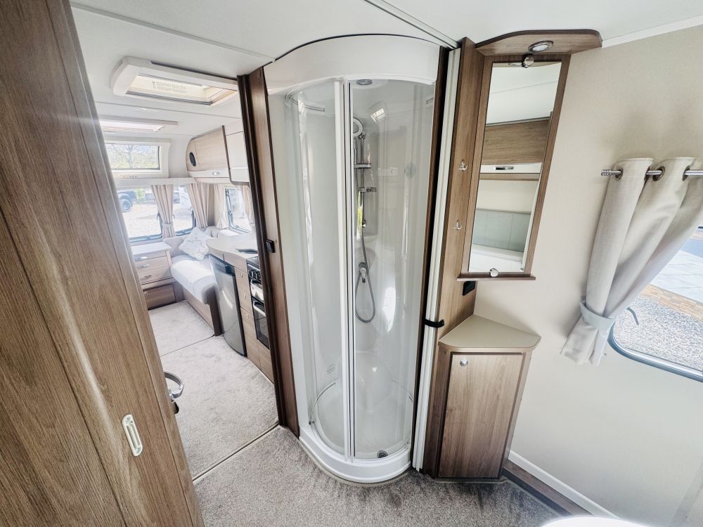 Compass  Casita 550