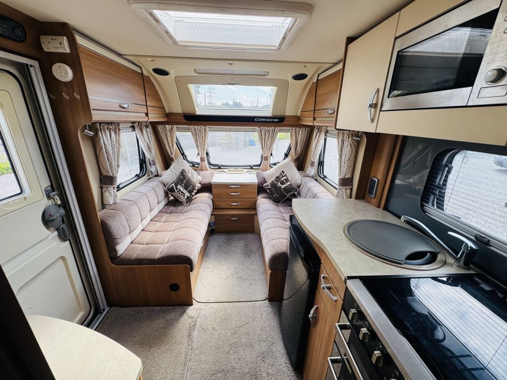 Swift Corniche  19/4 Fixed Bed 