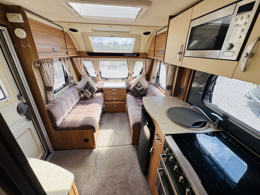 Swift Corniche  19/4 Fixed Bed 