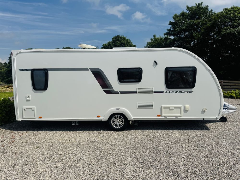 Swift Corniche  19/4 Fixed Bed 