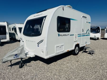 Bailey  Pursuit 400-2